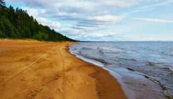 Песчаные пляжи Карелии